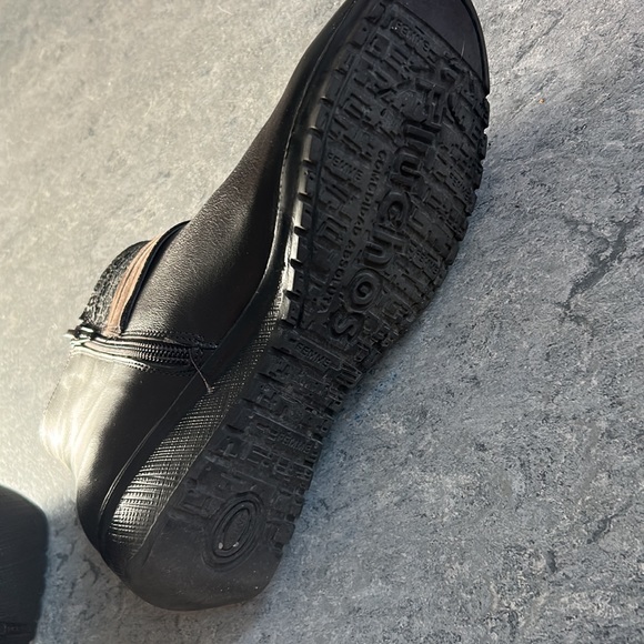 Gorgeous Leather Booties (Made in Spain!) * Like NEW*! - Picture 6 of 6